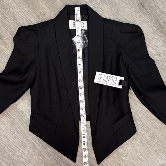 New w tags BB Dakota Women's Elegant Black Tuxedo Jacket size 0 - Picture 3 of 8